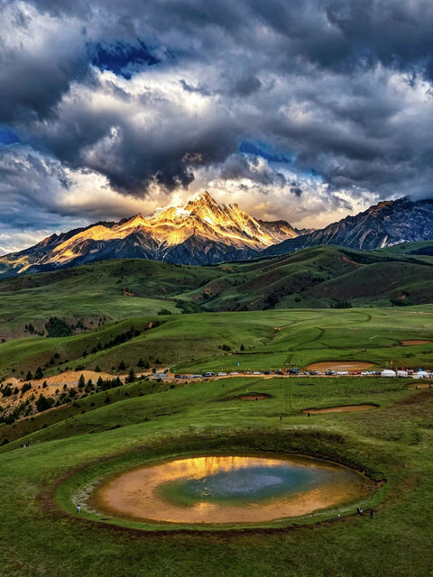 6-Day, 5-Night Genyen Trekking Small Group Tour
