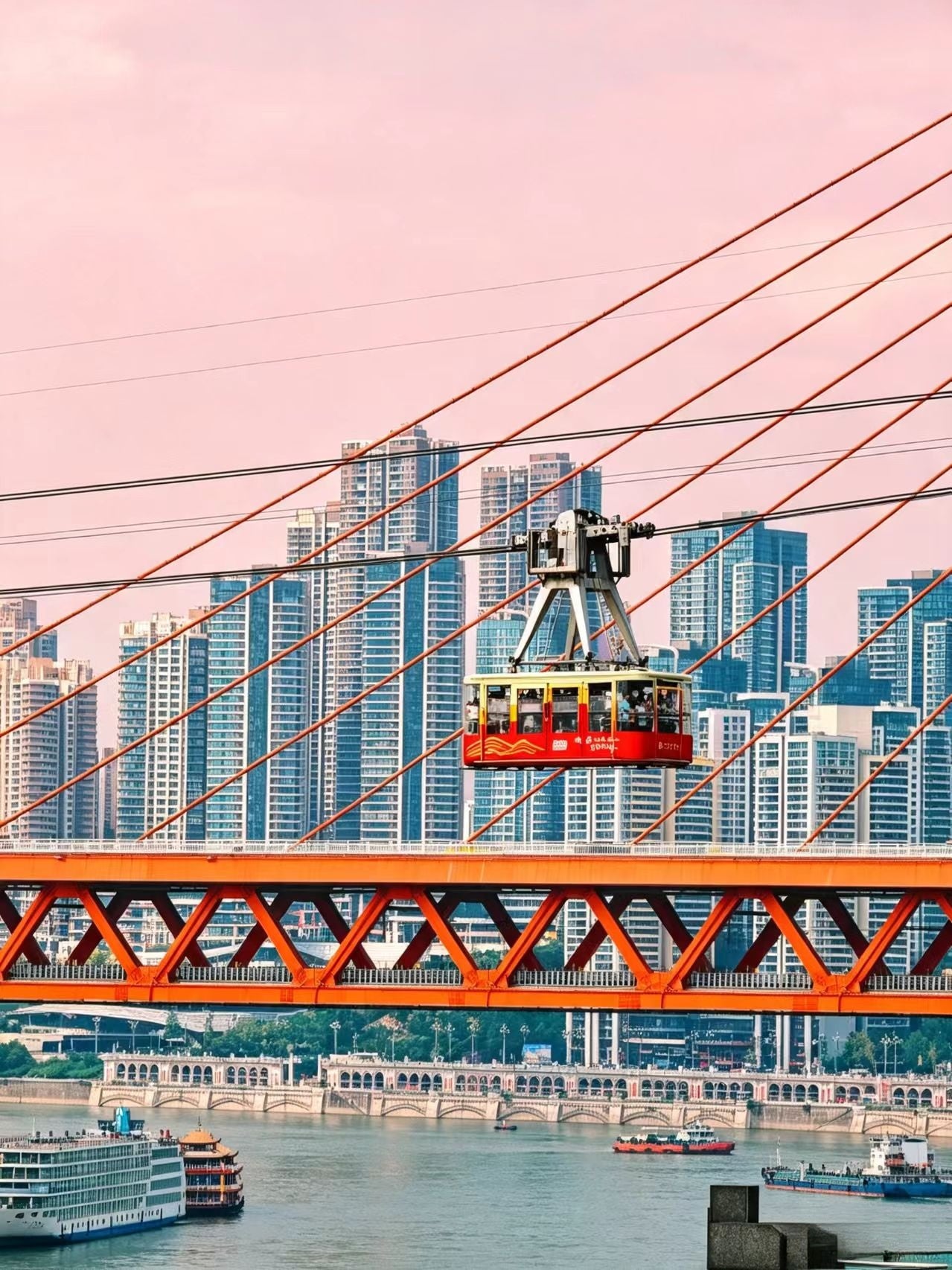 9-Day 8-Night Sichuan-Chongqing Loop Small-Group Shared Tour