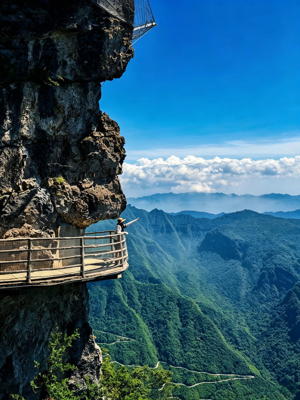 6-day Autumn Foliage Guangwushan Small Group Tour