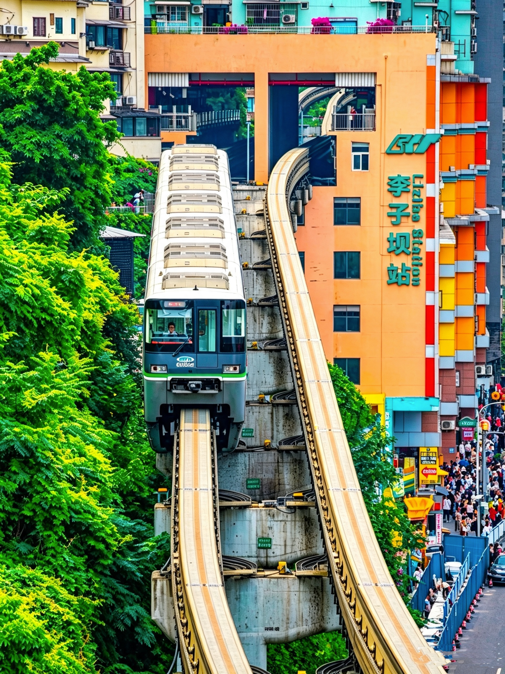 9-Day 8-Night Sichuan & Chongqing Loop Group Tour
